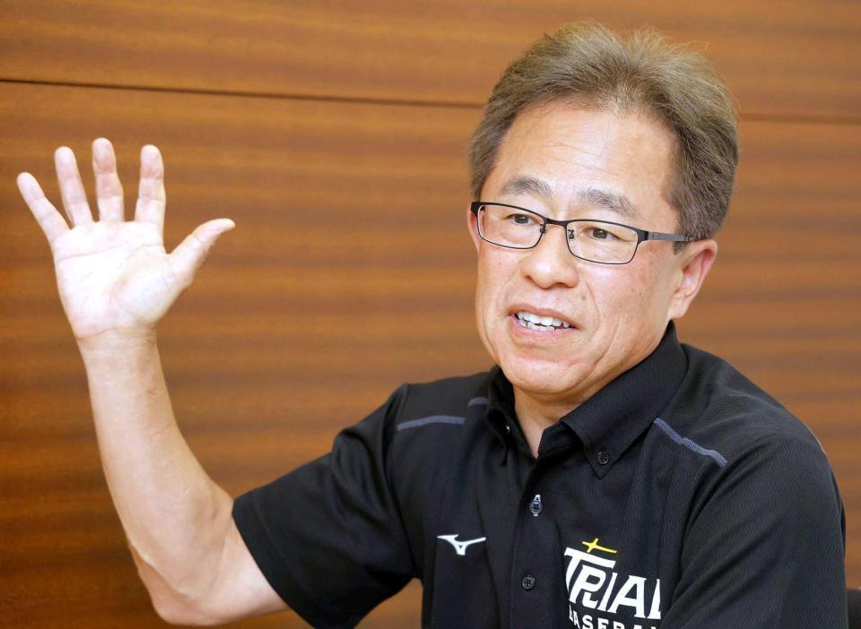 　今後も編成面でのバックアップを約束する粟井球団社長