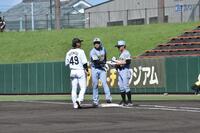 ５回、左前打を放った立石