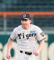 ダッシュで汗を流す森下（撮影・西田忠信）