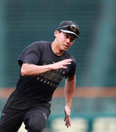 走塁練習をする阪神・立石正広＝甲子園（撮影・西田忠信）