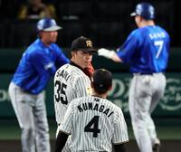 ３回、才木は佐野に先制３ランを許す（撮影・山口登）