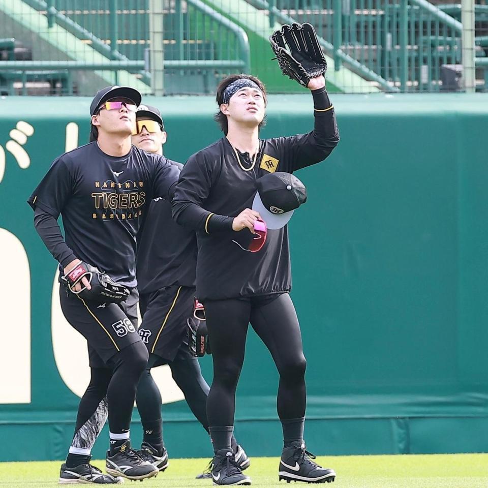 １軍に合流した浜田（撮影・西田忠信）