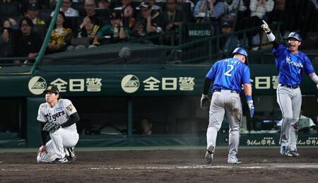 ９回、逆転適時打を許す工藤（撮影・田中太一）