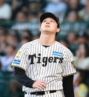 ８回、宮﨑に適時打を許した木下（撮影・西田忠信）