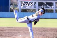 ７回、力投する石黒