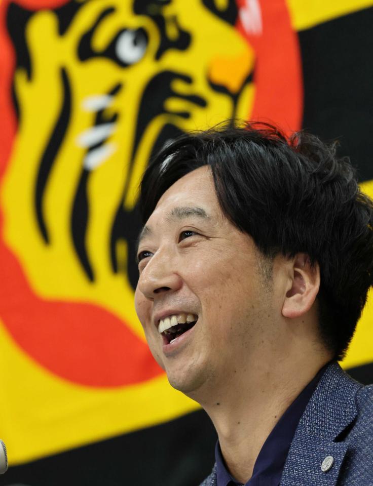 　オーナー報告を終え、来季への思いを語る藤川監督（撮影・田中太一）