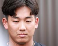 取材対応をする伊原（撮影・西田忠信）