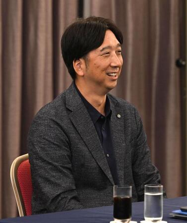 ドラフト前日スカウト会議に出席した藤川監督（撮影・堀内翔）