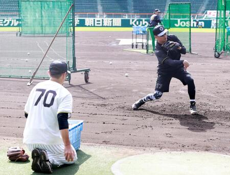 守備練習をする元山（撮影・西田忠信）