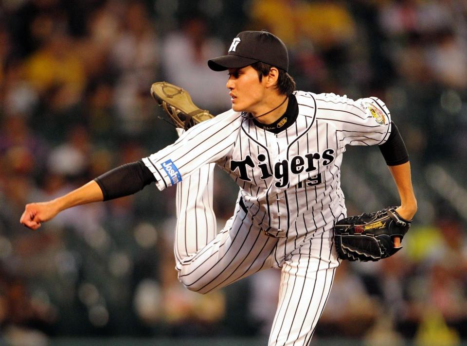 楽天打線を相手に力投する阪神・藤浪晋太郎＝甲子園（撮影・保田叔久）