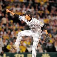 全力投球で中日打線を抑える阪神・藤浪晋太郎＝甲子園（撮影・保田叔久）