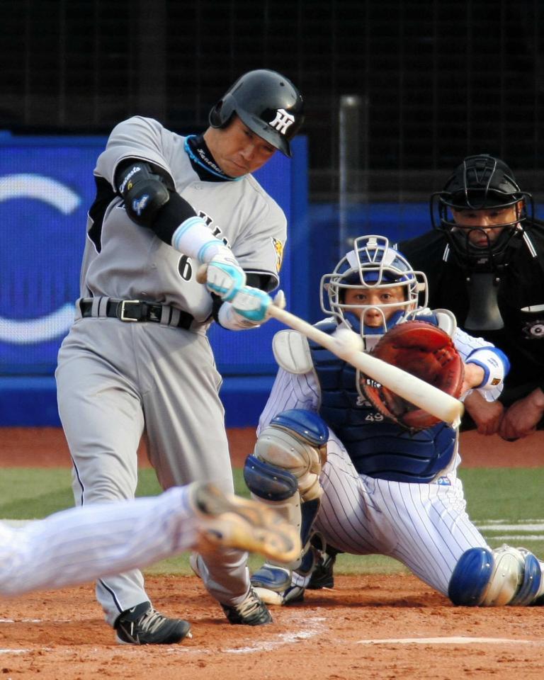 　２００８年４月１２日、横浜戦で２０００安打を達成した金本知憲