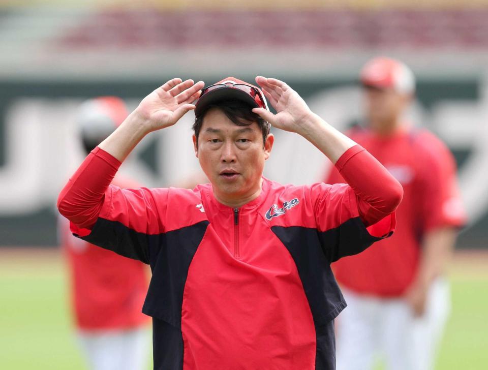 　監督続投の報道が流れた新井監督