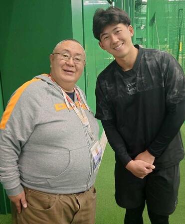 　タレント松村邦洋がルーキー立石を訪問した