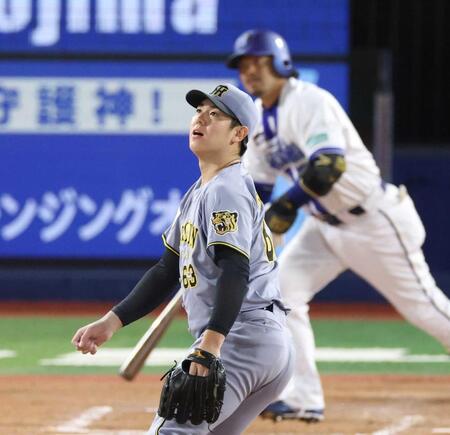 　６回、宮崎に勝ち越し犠飛を許す石黒