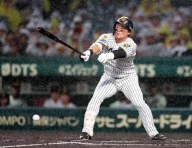 　前川は２回に床田のカットボールに食らいつき、同点打を放つ