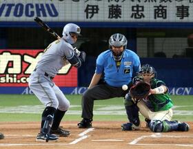 　１回、佐藤輝への４球目がボール判定となる