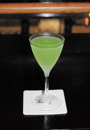 　カクテル「緑葉」
