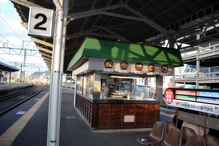 　門司駅１・２番ホーム