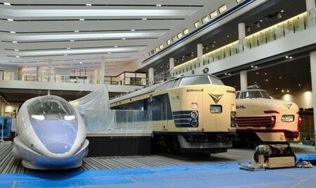 　来年４月オープンに向け準備が進む「京都鉄道博物館」