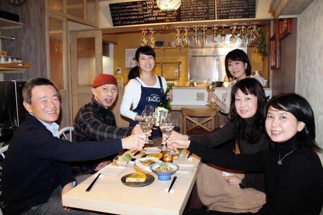 ワイングラスで味わう日本酒 和洋多彩な創作料理～兵庫・明石/旅