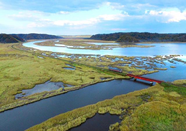 絶景に心の花が咲く 最果ての鉄路 をたった１両の気動車でのんび り 旅 デイリースポーツ Online