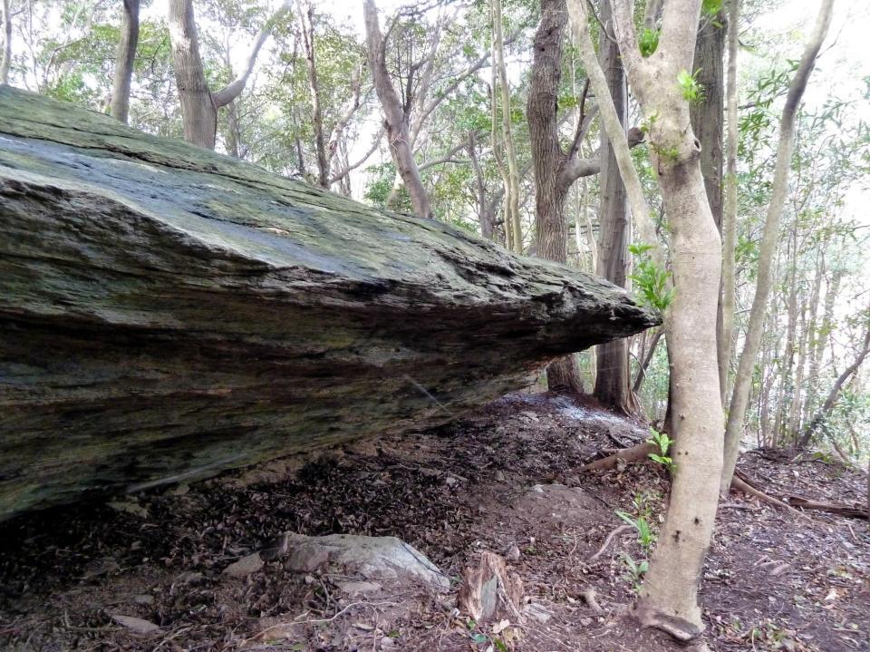 　キリシタンは「祈りの岩」に潜みオラショを受け継いでいった