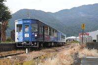 JR四国が運行する「藍よしのがわトロッコ」