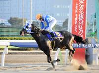 　横綱相撲で３歳初戦を飾ったヒーローコール