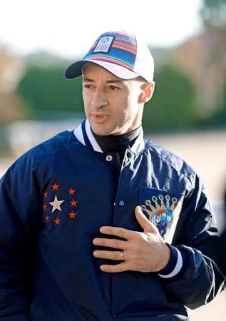 ルメール「イクイノックスは世界一の馬」　リバティアイランドとの夢対決への思い