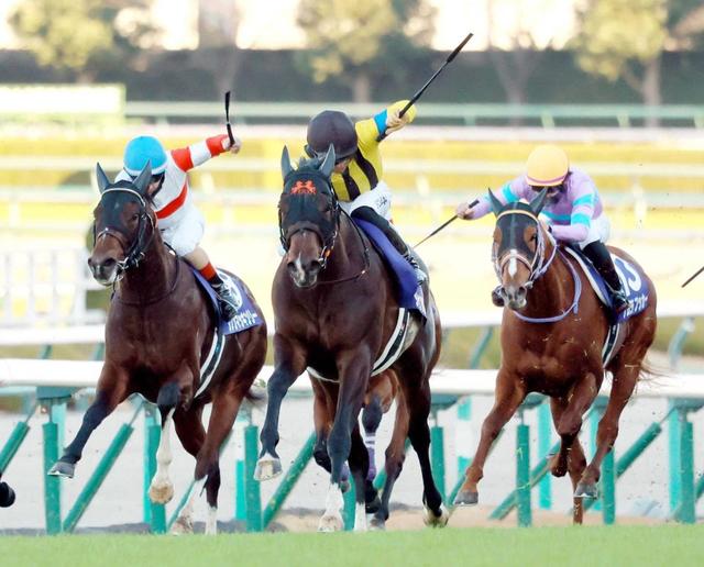 朝日杯FS】ジャンタルマンタル 1番人気に応えた無傷3連勝で2歳