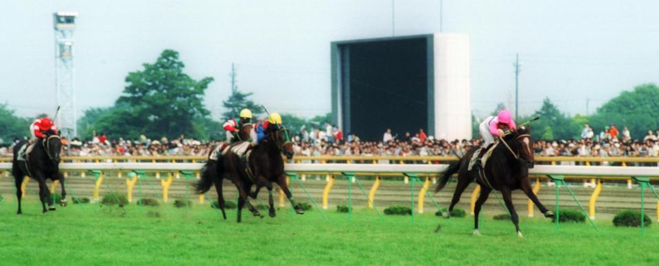 　横綱相撲でダービーを制したトウカイテイオ－＝９６年５月２６日