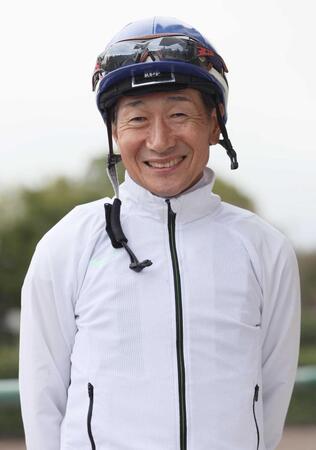 【菊花賞】５８歳柴田善臣　ピースワンデュックでＪＲＡ・Ｇ１最年長Ｖだ　約３年ぶりＧ１騎乗も熟練の手綱さばき見せる