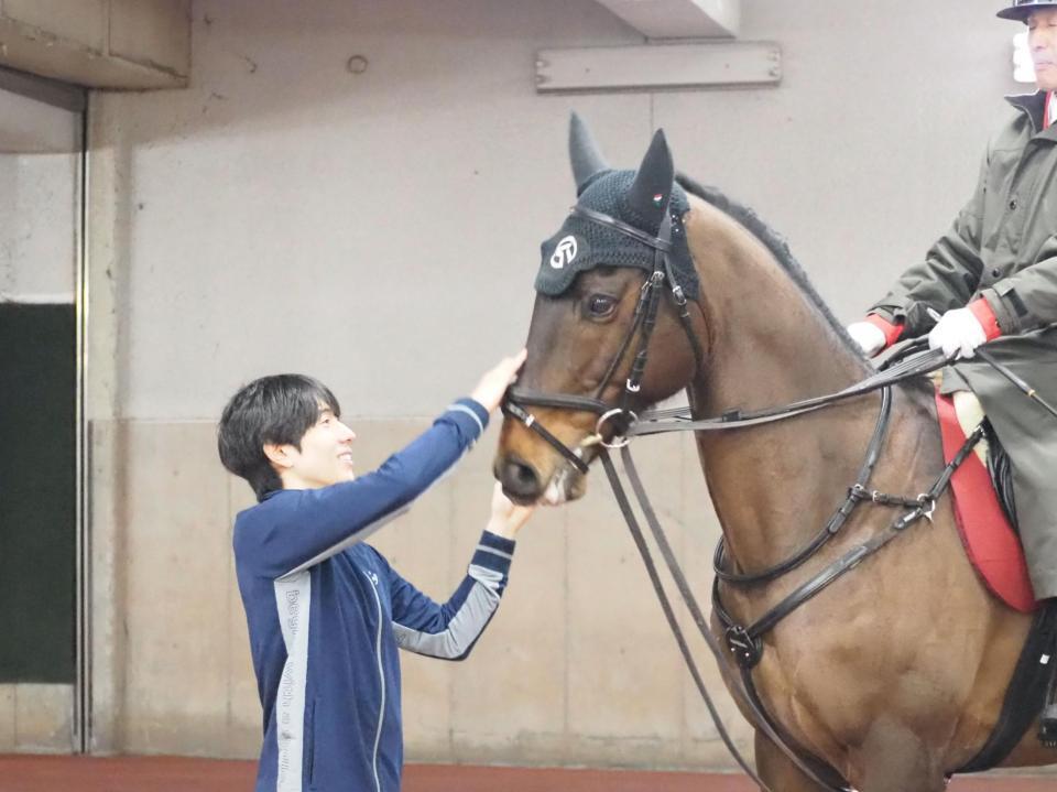 　誘導馬デビューを嶋田から褒められたアサマノイタズラ