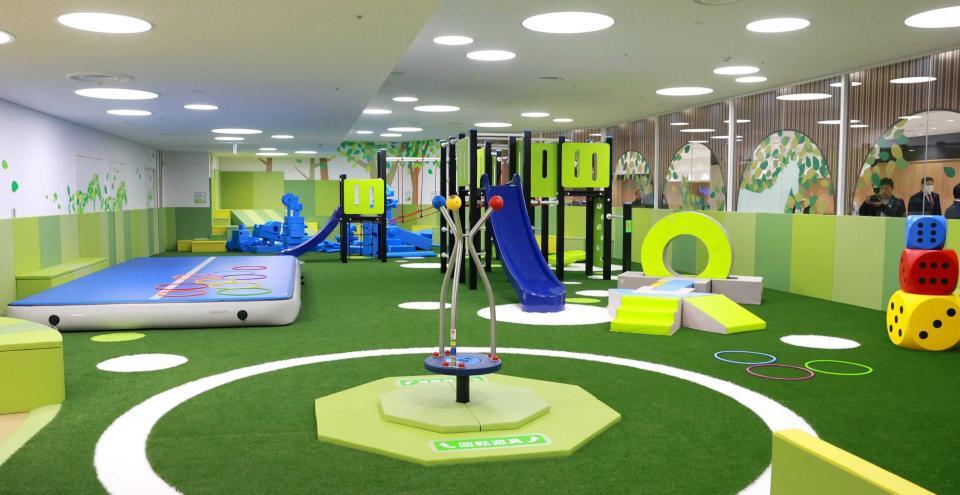 シン・阪神競馬場」内覧会 屋内にキッズエリア「あそび馬！」新設