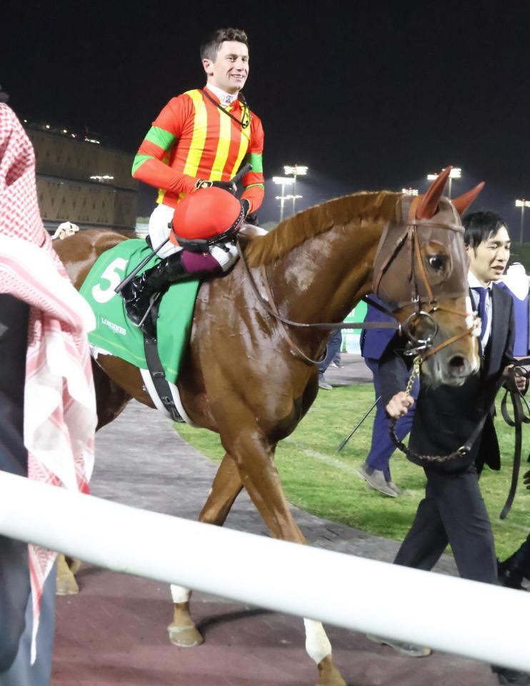 　マーフィーを背にレッドシーターフＨＣを制したビザンチンドリーム