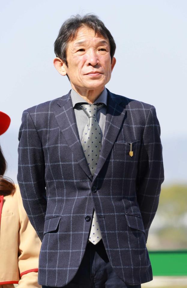 　思い出深いドバイ遠征にメイショウタバルを送り出す石橋師