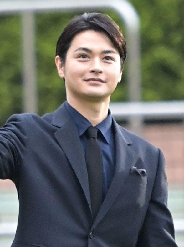 　トークショーを行った瀬戸康史（撮影・持木克友）