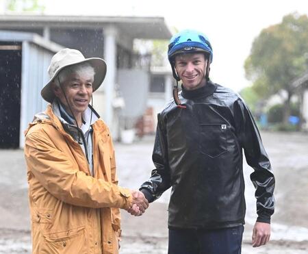 初来日のマイケル・ディー「世界中で乗れるジョッキーに」　いきなり存在感をアピール