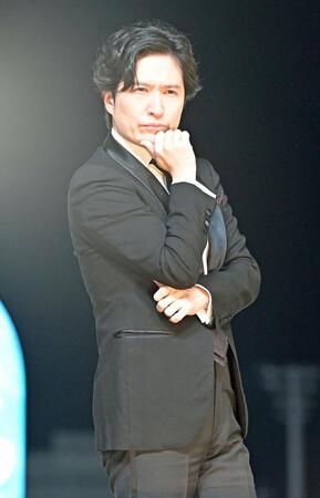 　トークショーを行った清塚信也氏（撮影・持木克友）