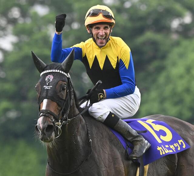 オークス】4番人気のカムニャックがG1初制覇 レース史上最年長V