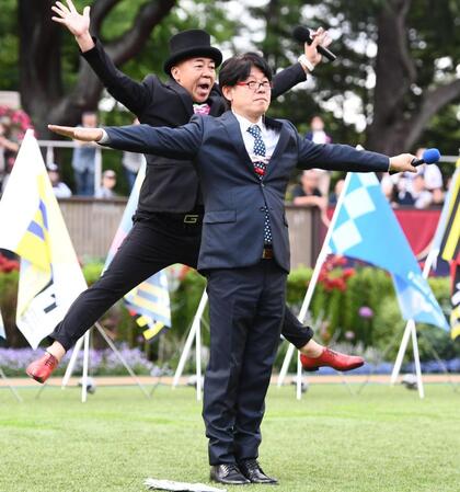 【写真】府中が沸いた!まさかの「米」ポーズ