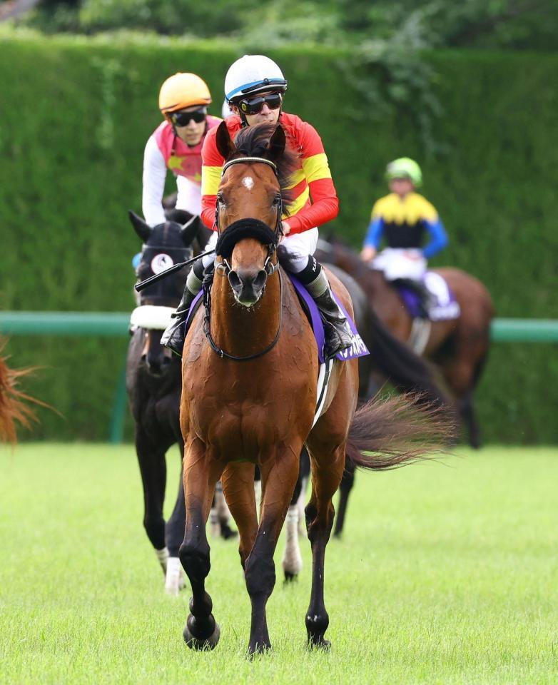 　２着のベラジオオペラ＝６月１５日