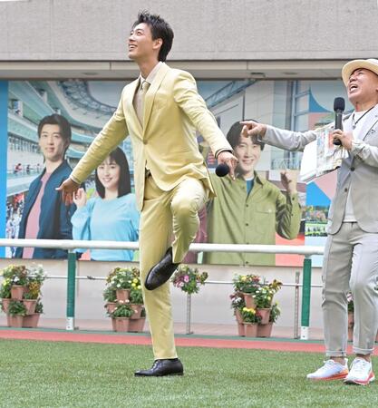 【写真】罰ゲームですか？竹内涼真のまさかの姿　馬券は「惜しかった」