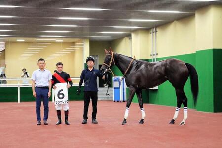 　短期免許で初勝利を挙げたバデル