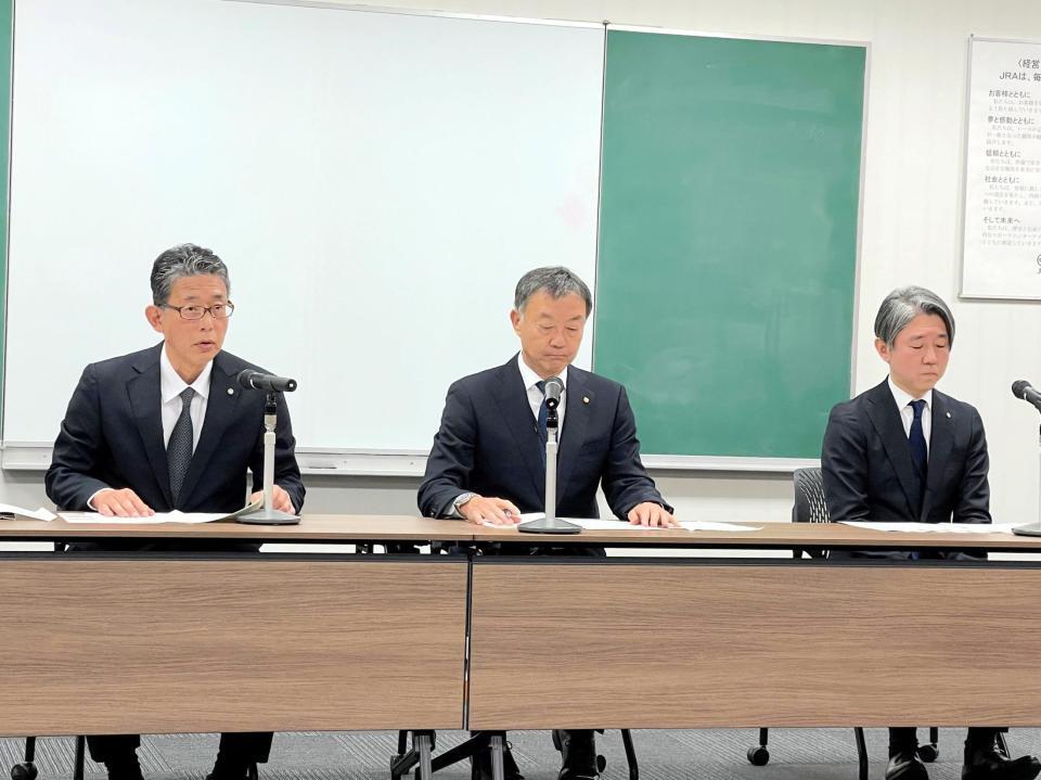 　札幌競馬の競走除外について記者説明会を行ったＪＲＡ＝中山競馬場