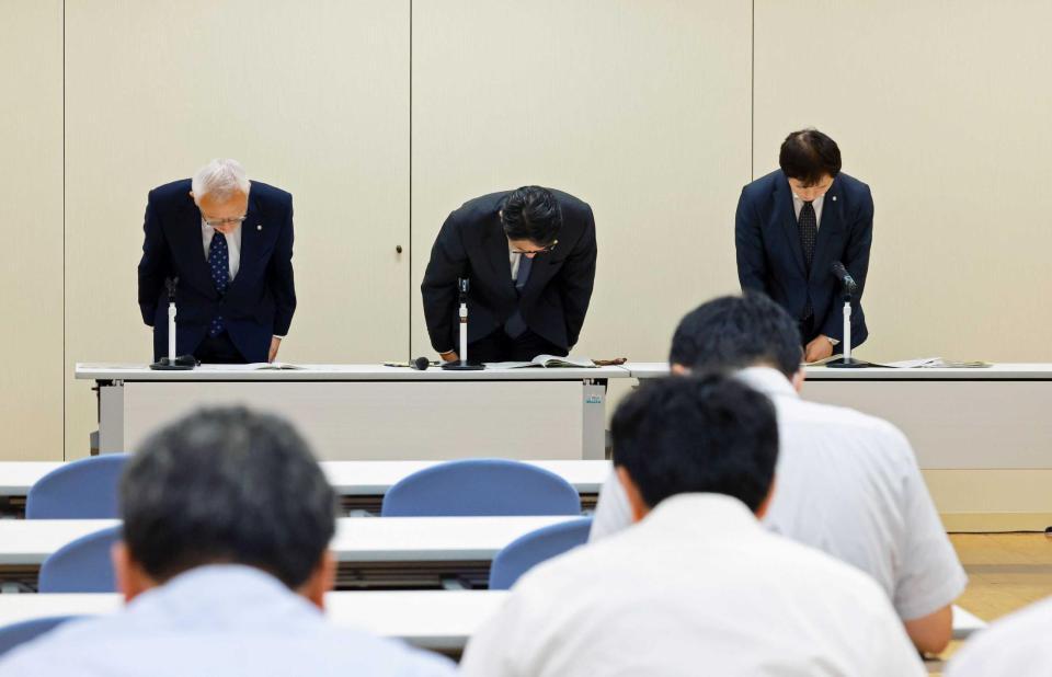 　札幌競馬の競走除外について記者説明会を行ったＪＲＡ＝阪神競馬場