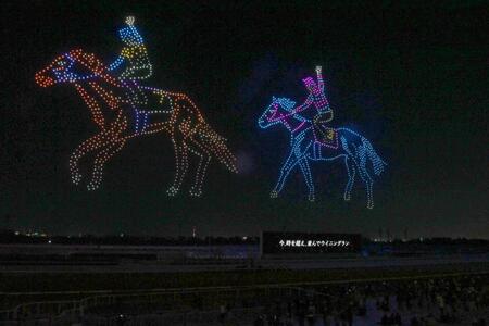 　ディープインパクト（左）とコントレイル（撮影・飯室逸平）