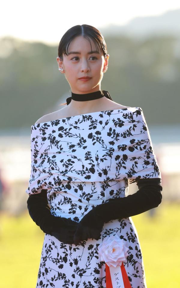 　プレゼンターの山本美月（撮影・石湯恒介）