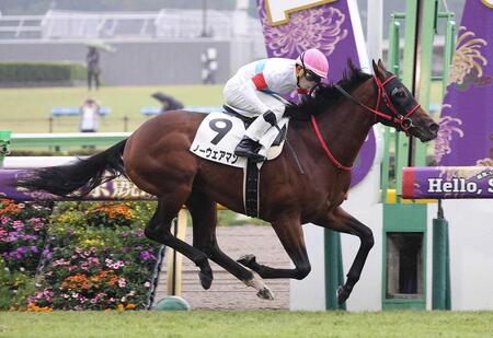 　未勝利戦を制したノーウェアマン＝１０月２５日